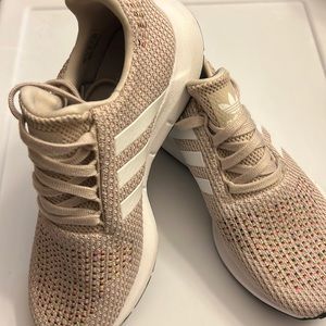 NEW Womens Adidas tan/white, with multi colored stitching. Size 7.5.